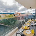Ivani Apartamento