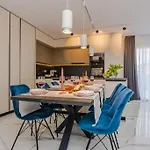 Ivani Apartamento Sukošan