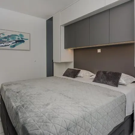 Appartement Ivani *